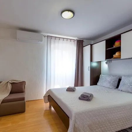 بيت ضيافة Valeria, 3*