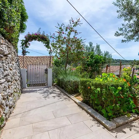 بيت ضيافة Valeria, 3*