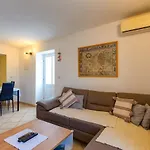 Valeria, Mali Lošinj