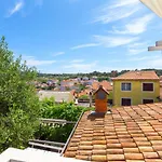 Valeria, Penzion